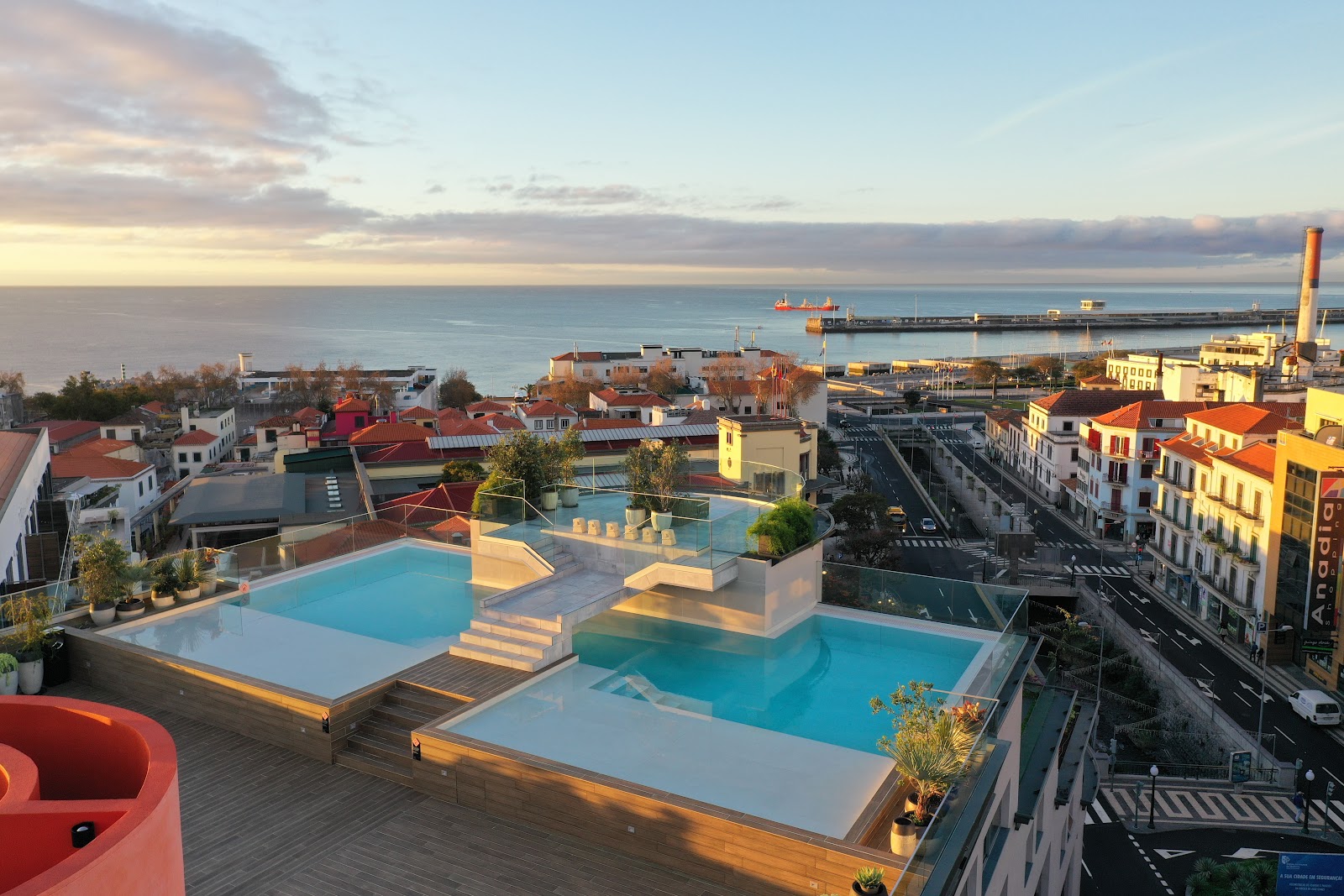 Three House Hotel