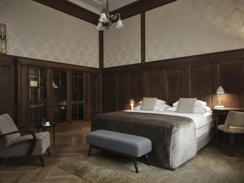 Hotel Capital