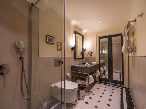 Hotel Capital