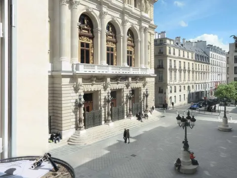 La Maison Favart