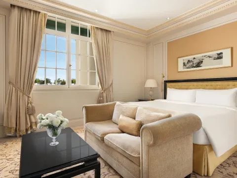 Shangri-La Paris