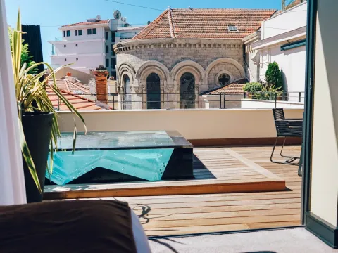 Five Seas Hotel