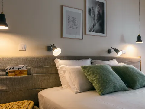 Three House Hotel